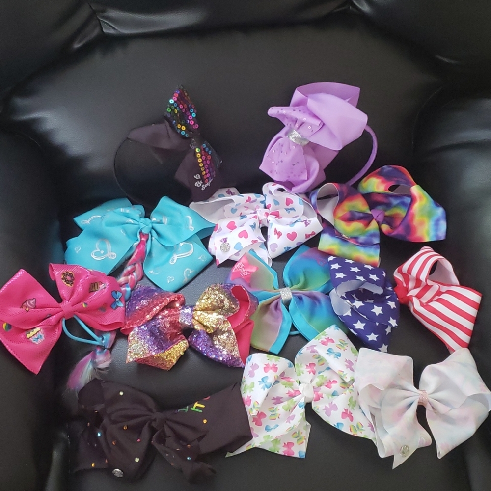 Jojo bows
